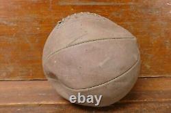 AWESOME Old Antique Vintage Early 1900's 8 Lace Leather Laced Basketball