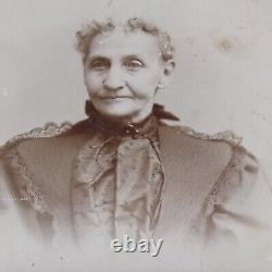 Antique Cabinet Card Weedsport N. Y. Old Lady Large Button Lace Ruffle Collar