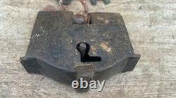 Antique Vintage Old Iron Forged Padlock With Key In Good Working Condition Lock