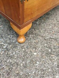Mid Century1950's Vintage Old Cupboard/Cabinet With Pretty Feet