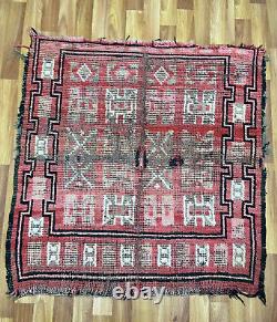 Moroccan antique CARPET vintage area rug hand-made berber old rug 4 x 5 ft