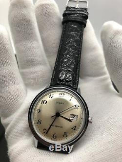 NEW OLD STOCK Vintage Timex Big Size Mens Manual Wind Silver Tone Day Date