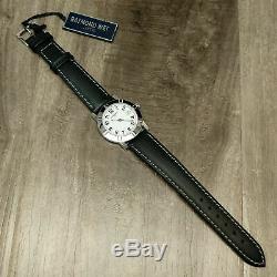 New Old Stock $795 Ladies Raymond Weil W1 Date Black/White 30mm Swiss Watch 3030