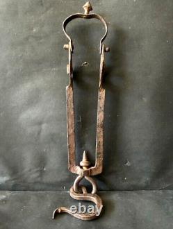 Rare Old Vintage Hand Forged Rustic Iron Primitive Weighing Scales Tool / Hook