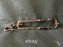 Rare Old Vintage Hand Forged Rustic Iron Primitive Weighing Scales Tool / Hook