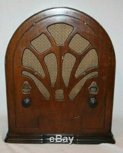 Vintage Old Antique Emerson Cathedral Radio Beautiful Case Condition