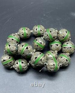 Vintage Old Near Silver Bead with Decorated Motifs