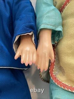 Ancien / Vtg Old Man And Woman Chinese Doll Set Rare 12 Pouces Supplémentaire Vêtements En Soie