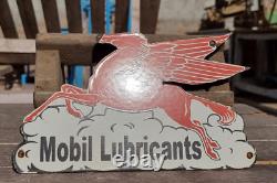 Ancienne affiche en émail de porcelaine rare de gargoyle de cheval Mobil Oil de collection