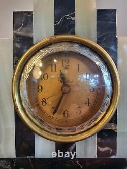 Ancienne horloge TELECHRON d'antiquité, authentique onyx, marbre noir avec motifs dorés, fonctionnelle