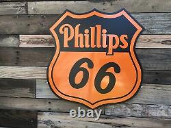 Antique Vintage Old Style Phillips 66 Signe Badge
