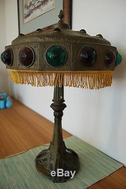 Art Nouveau Deco Antiquité Ancienne Arts Et Métiers En Verre Jeweled Lampe De Table Vintage