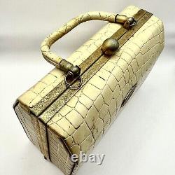Beau sac à main vintage de femme ancien en cuir G. Versace de couleur beige fabriqué en Italie