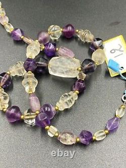 Collier de bijoux en perles en verre, cristaux d'améthyste, et de pierres précieuses anciennes et vintage