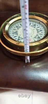 Compas d'eau ancien en laiton de navire original, vintage et antique