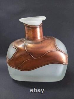Flacons de parfum anciens VINTAGE, ANTIQUE, lourds et de forme magnifique, recouverts de cuivre.