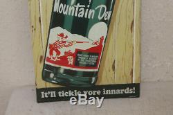 Grande Bouteille De Signes Vintage En Relief De Style Vintage Hillbilly Mountain Dew De 42 '' X 14