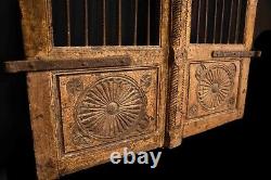 Intérieur antique et vintage Porte ancienne sculptée à la main en provenance d'Inde.