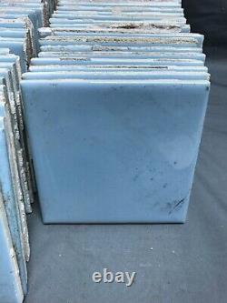 Lot de 100 carreaux de salle de bain en céramique bleue VTG antique 4x4, plus anciens disponibles 1327-23B