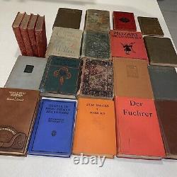Lot de 22 livres anciens rares et précieux, reliés et couverture rigide, comprenant des ouvrages sur Hitler, Moody's, etc.