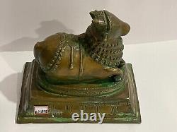 Statue/Figurine décorative en laiton ancien antique représentant le taureau Nandi de Lord Shiva - SS1298