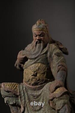 Statue de Guan Yu ancienne chinoise en bois sculpté et peint, de style antique et vintage
