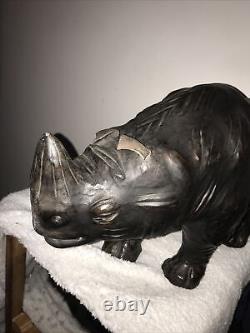 Statue de rhinocéros en cuir anglais ancien vintage