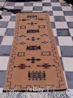 Tapis Marocain Antique. Vieux Tapis. Tapis Antique Handmad Berber En Laine, Vintage