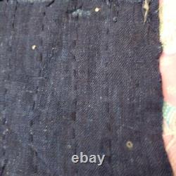 Tapis japonais ancien en Boro vintage avec des réparations en vieux tissu du Japon 120cm/47.2