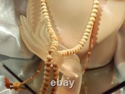 Très Ancien Collier de Prière en Perles avec Charme de Fleur en Corail - Vintage 635M3