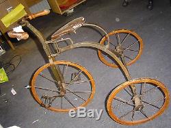 Vieux Tricycle Vieux Musée Qualité Vintage Plus Vieux Que J'aie Jamais Vu 3 Trois Roues